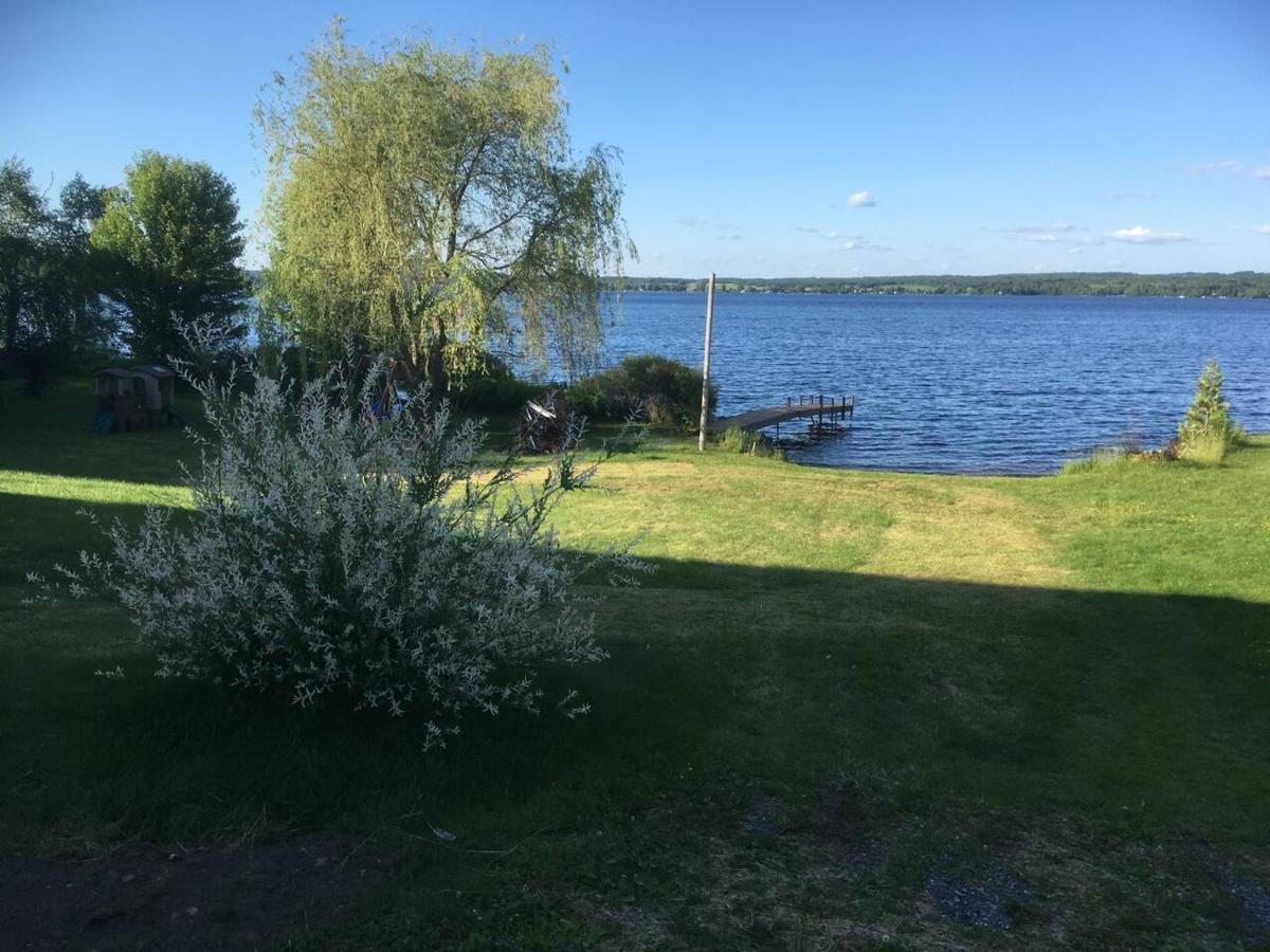 La Grange Sur Le Lac App A Et B Saint Romain Esterno foto