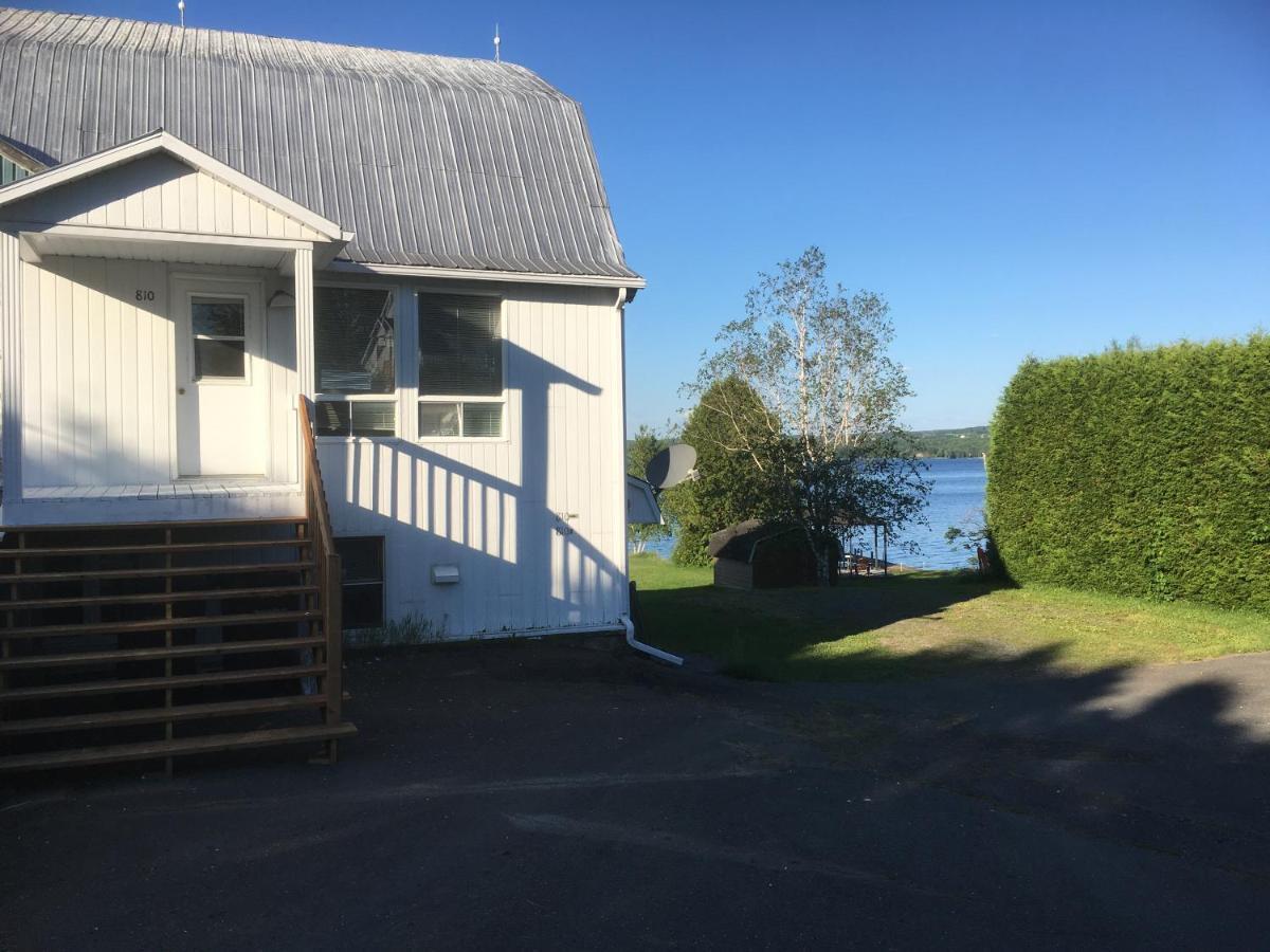 La Grange Sur Le Lac App A Et B Saint Romain Esterno foto